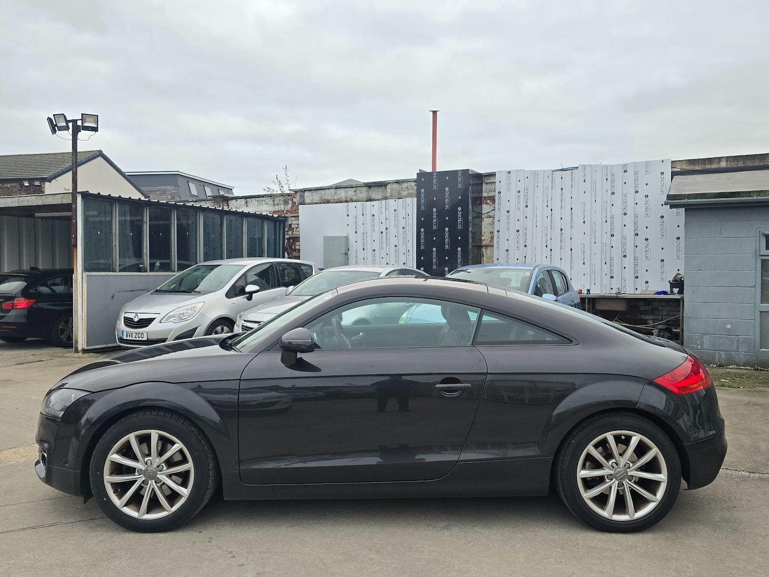 Used Audi TT 2011 for sale - 77081648: Photo 4