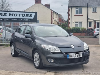 2012 (62) - 1.5 dCi Expression + Euro 5 5dr
