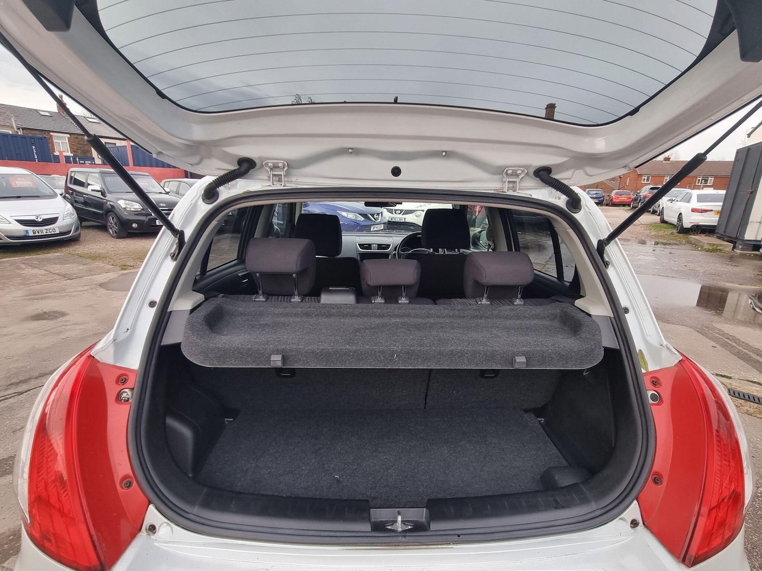 Used Suzuki Swift for sale - 76485078: Photo 15