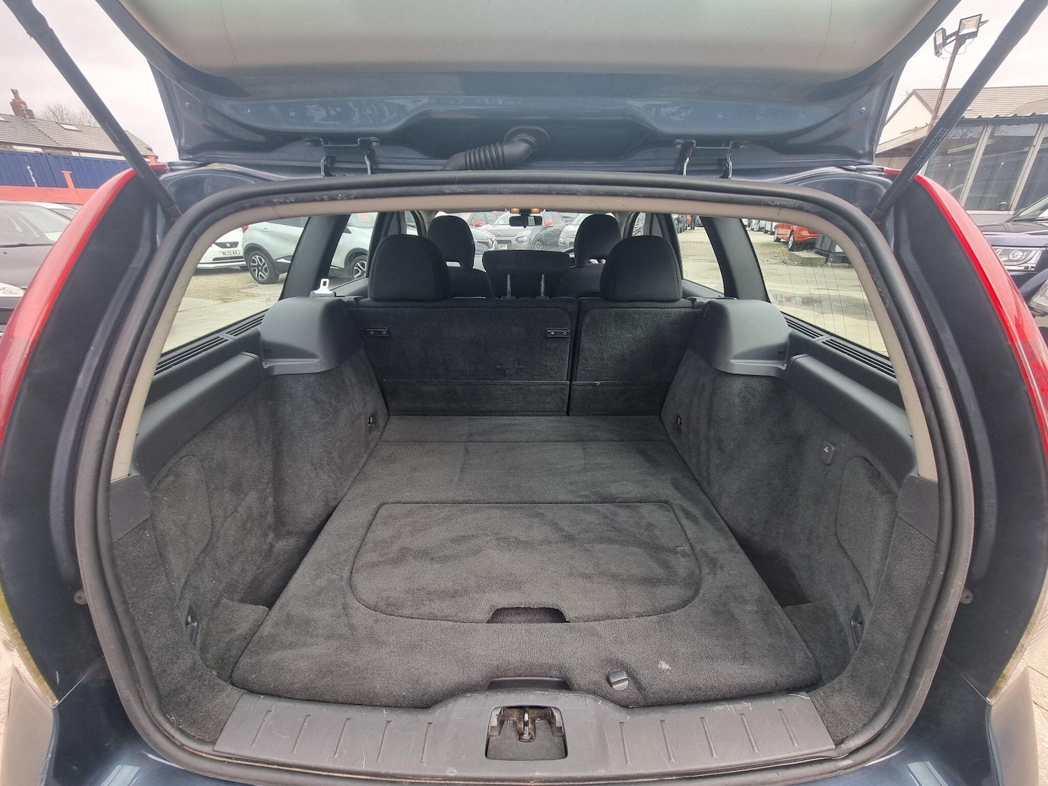 Used Volvo V50 2008 for sale - 77722980: Photo 13