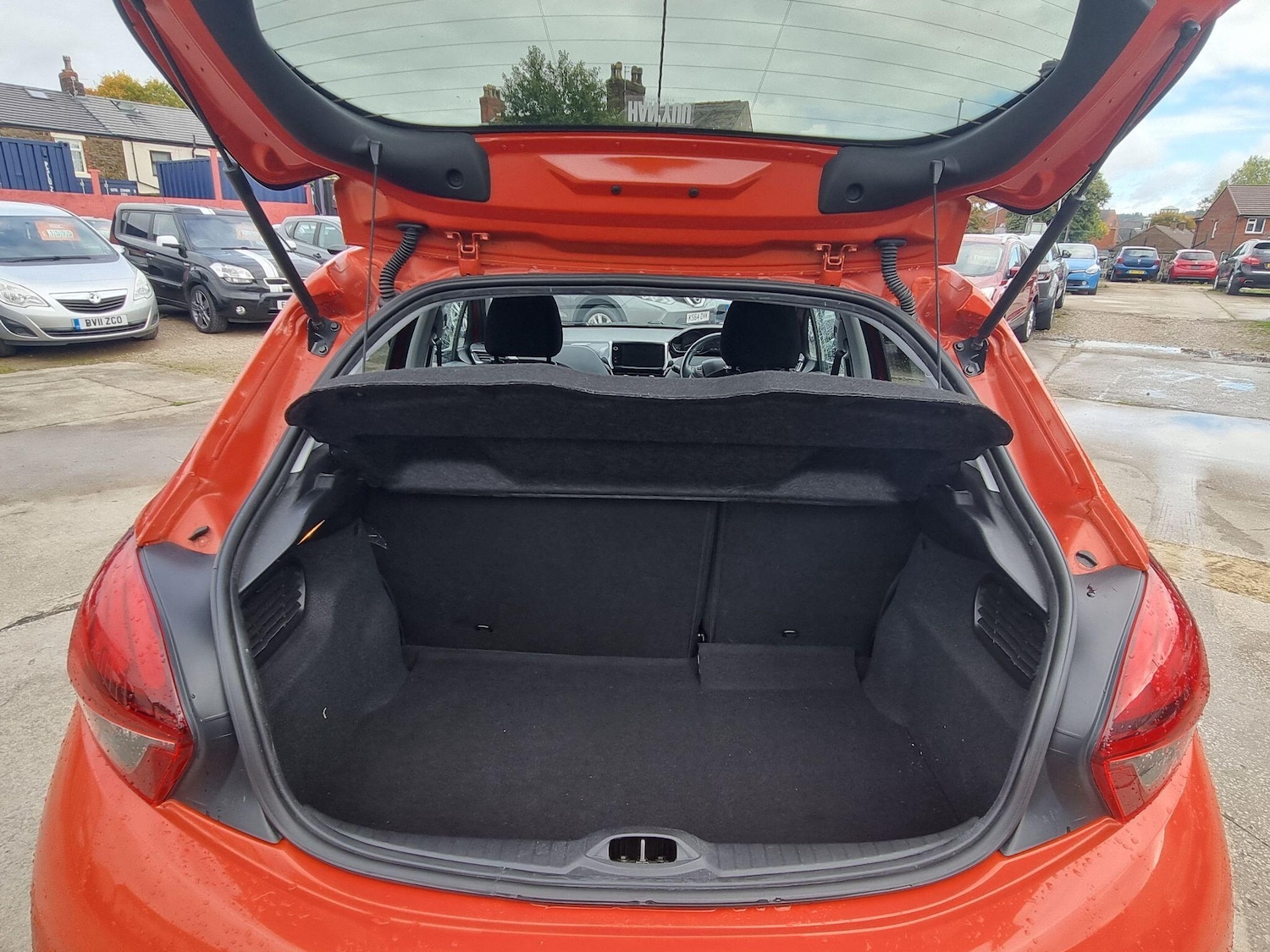 Used Peugeot 208 2025 for sale - 76988898: Photo 14