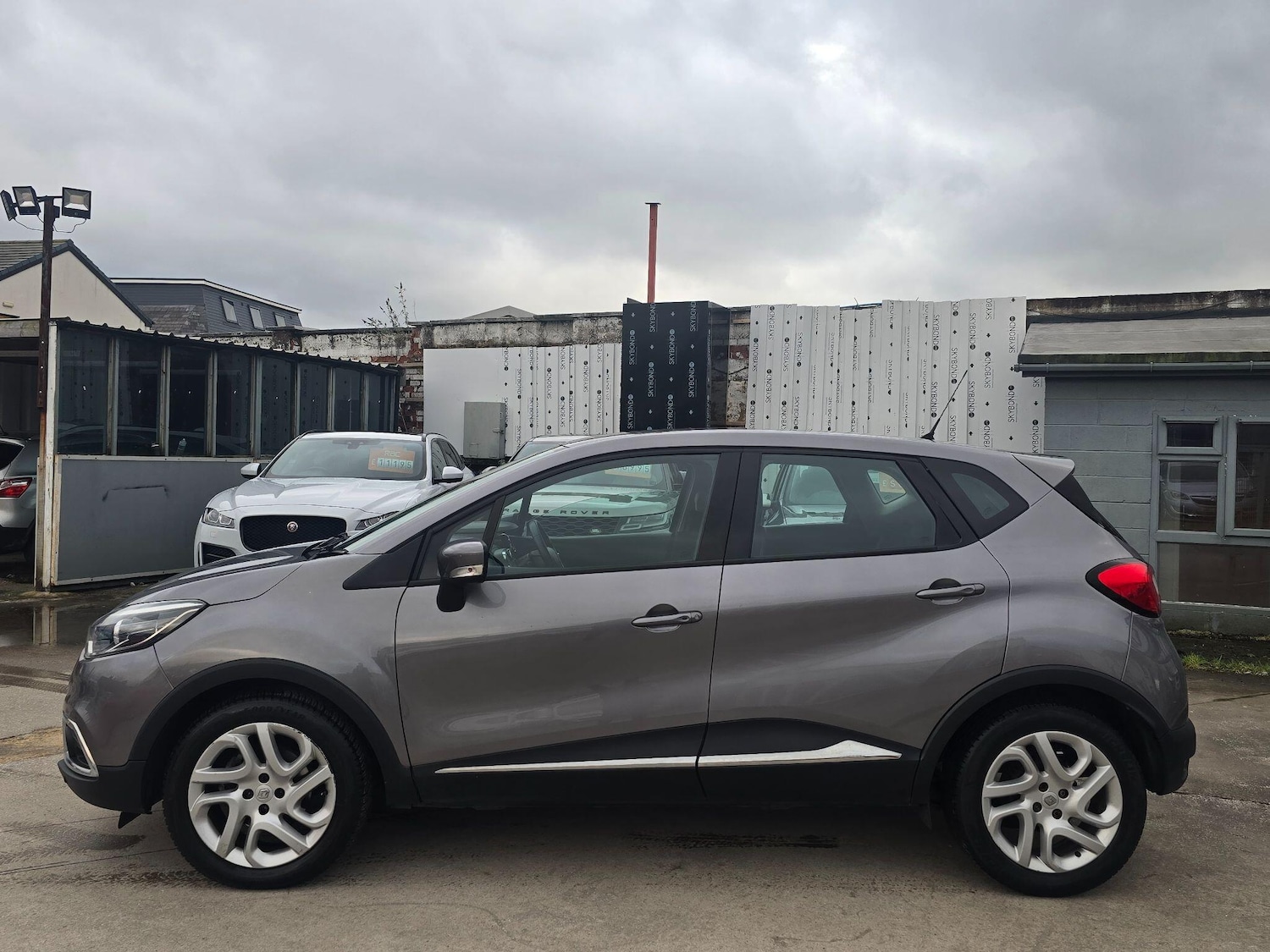 Used Renault Captur 2014 for sale - 77315434: Photo 4