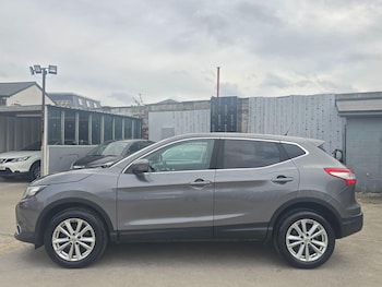 Used Nissan Qashqai 2015 for sale - 76370549: Photo