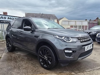 Used Land Rover Discovery Sport 2017 for sale - 79061443: Photo