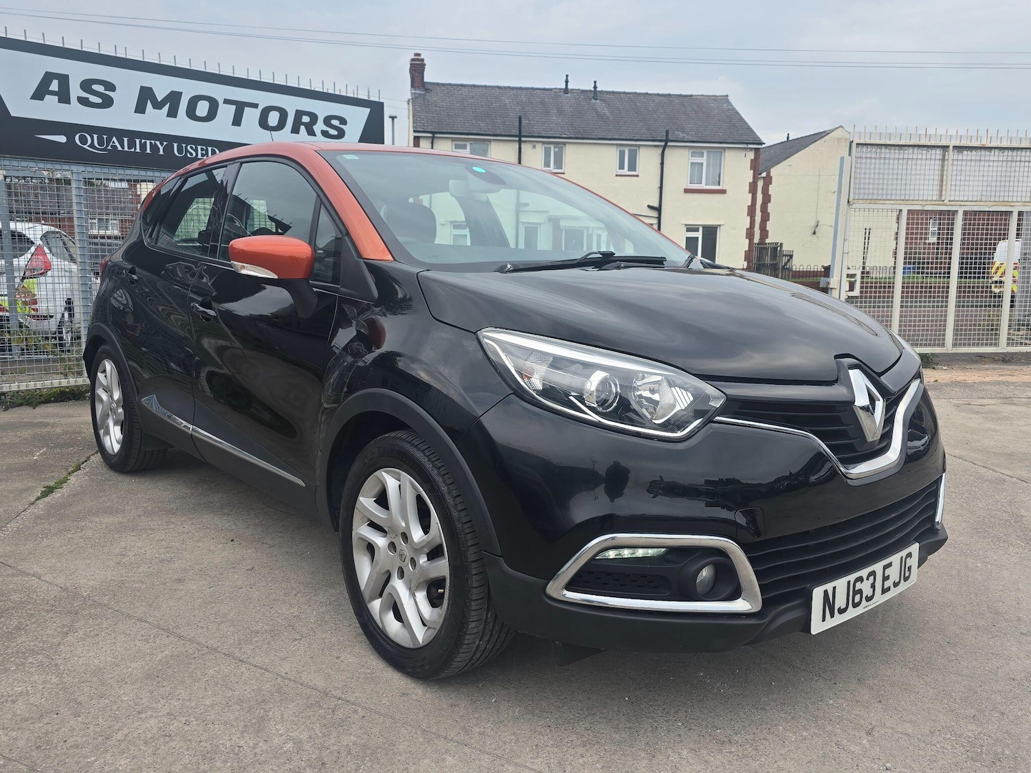 Used Renault Captur 2013 for sale - 76370667: Photo 1
