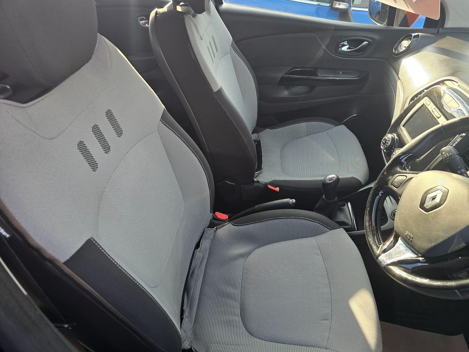 Used Renault Captur 2013 for sale - 76370667: Photo 12