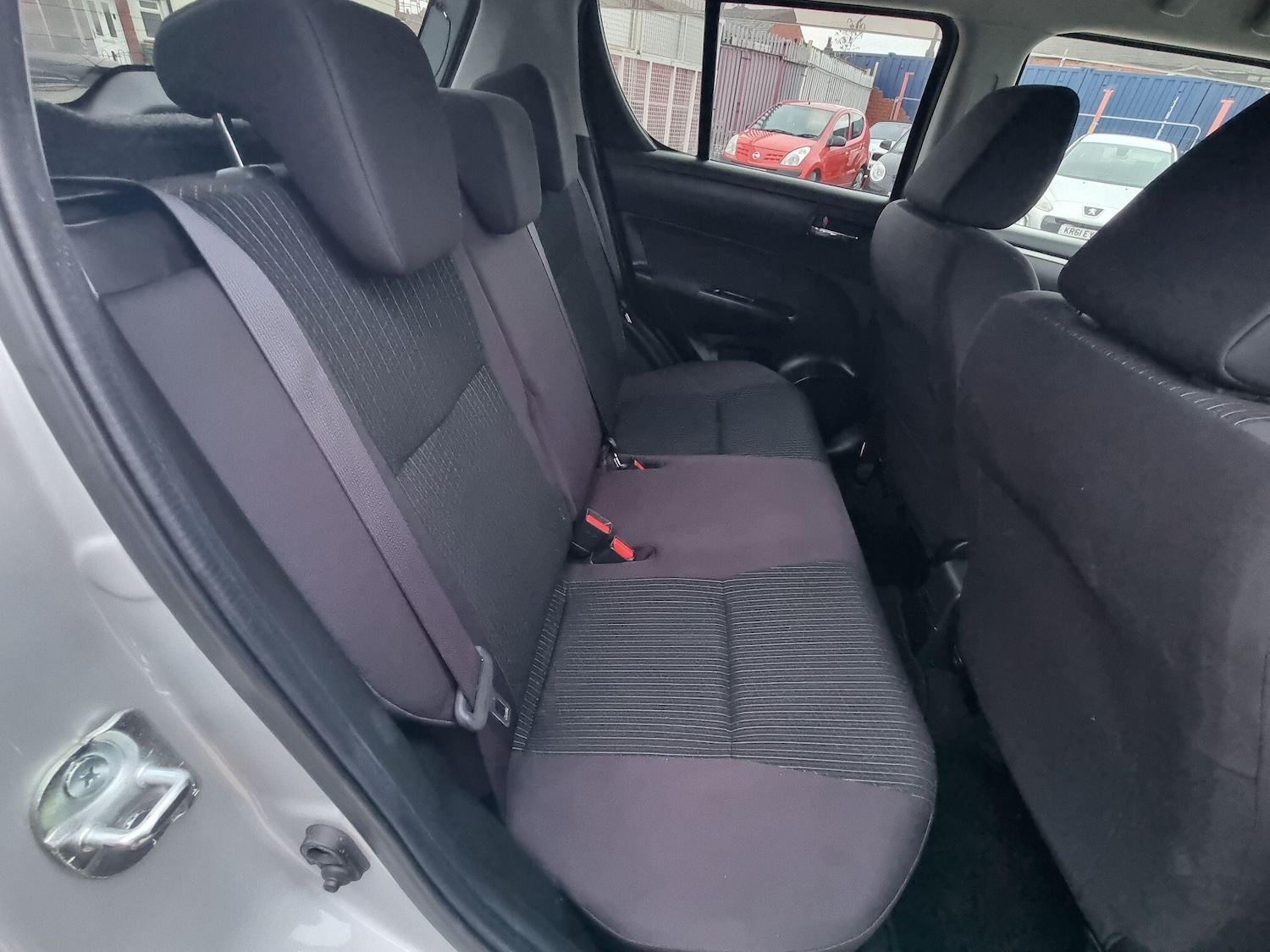 Used Suzuki Swift for sale - 76597207: Photo 6