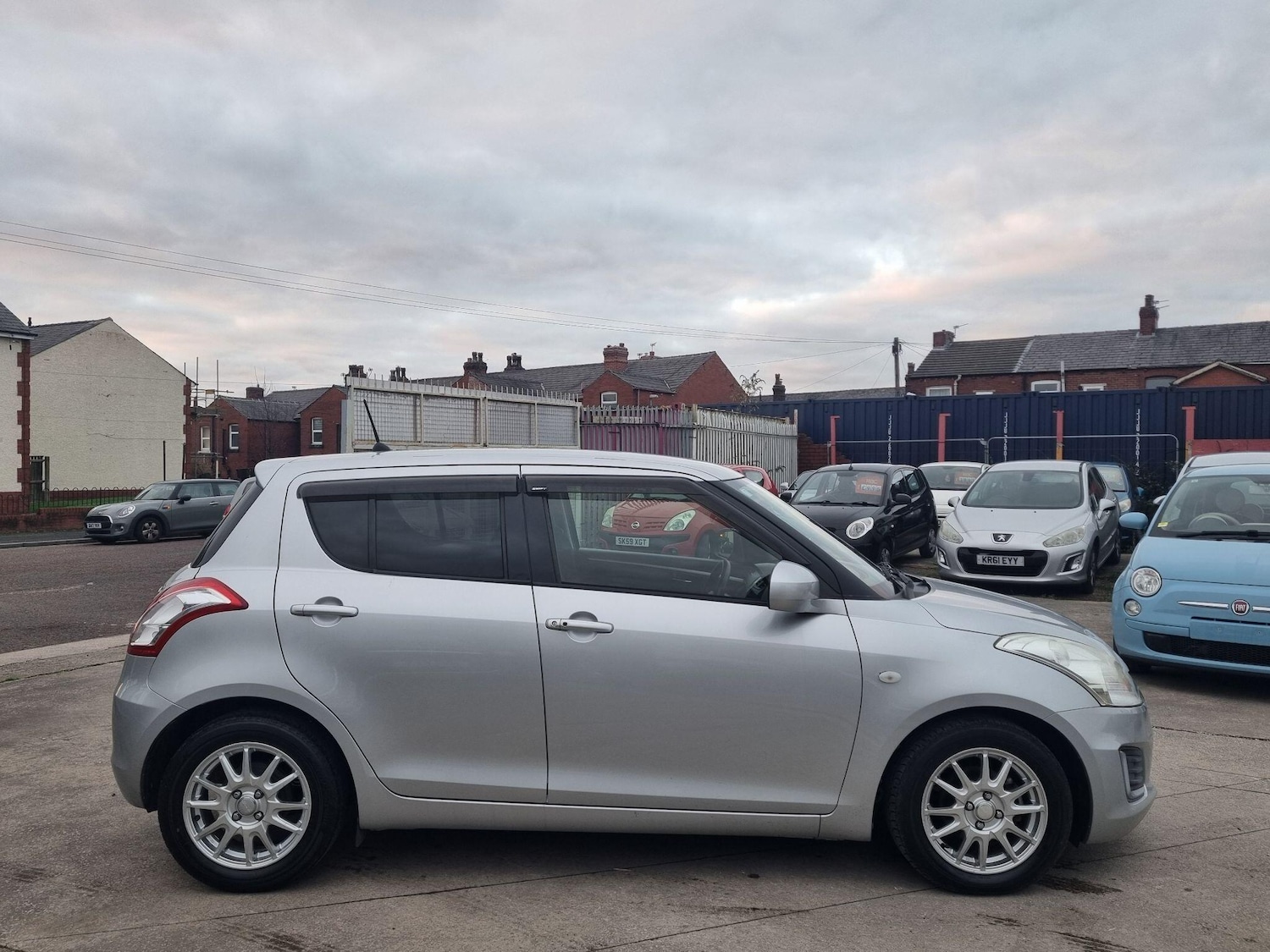 Used Suzuki Swift for sale - 76597207: Photo 8