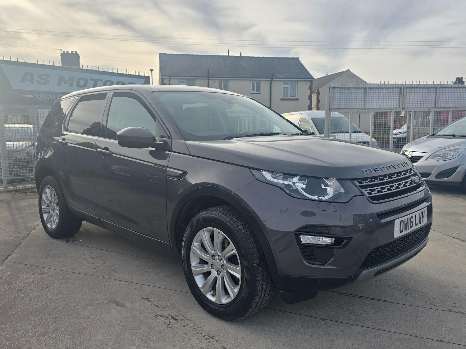 Used Land Rover Discovery Sport 2016 for sale - 77598016: Photo 1