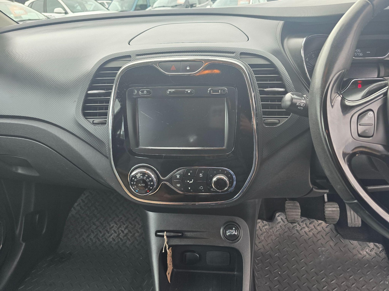 Used Renault Captur 2013 for sale - 76370794: Photo 11