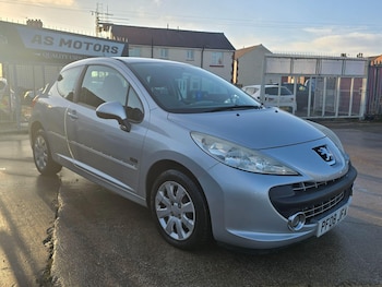 2008 (08) - 1.4 M play 3dr