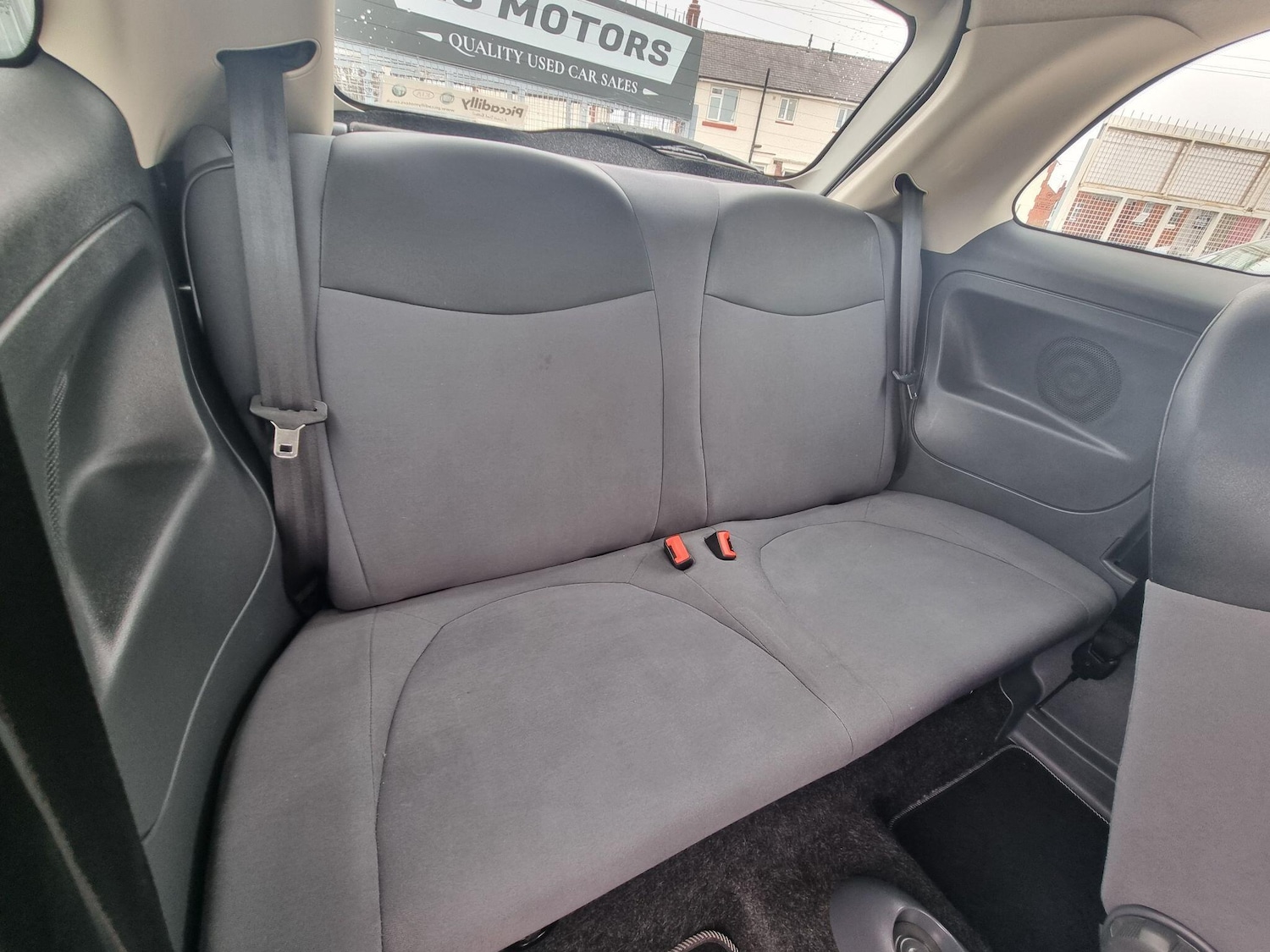Used Fiat 500 2010 for sale - 76371183: Photo 6