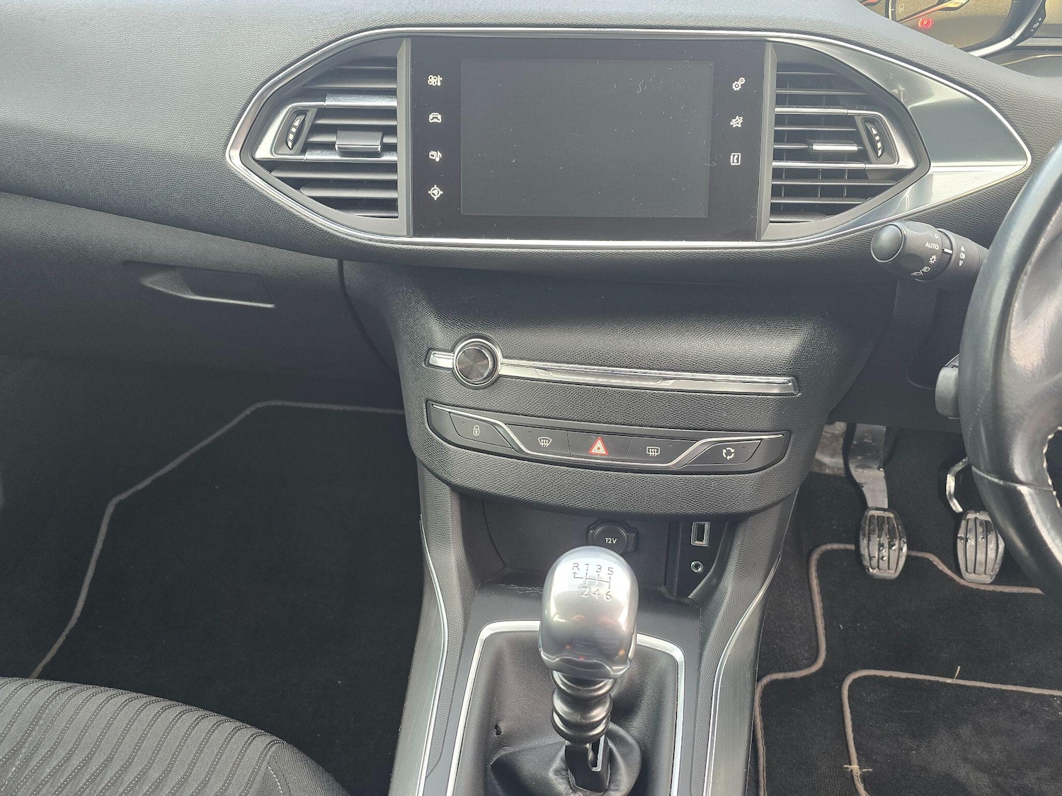 Used Peugeot 308 2014 for sale - 76936077: Photo 11