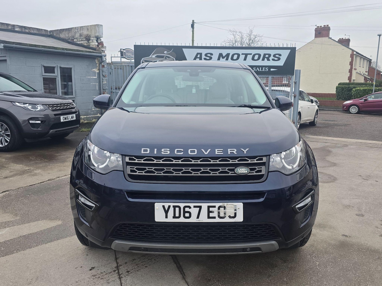 Used Land Rover Discovery Sport 2017 for sale - 77625339: Photo 2