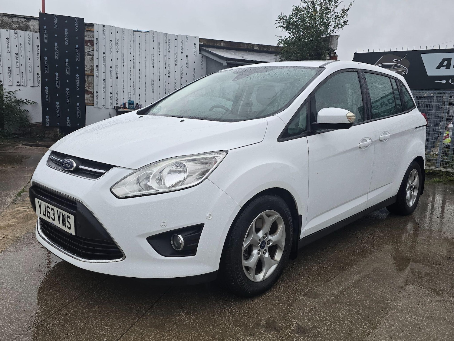 Used Ford Grand C-Max 2013 for sale - 77455223: Photo 3