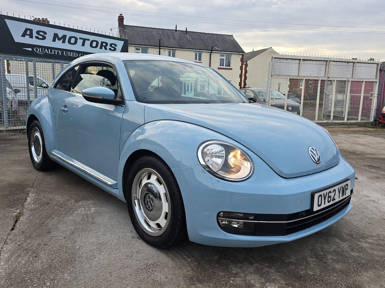 Used Volkswagen Beetle 2012 for sale - 76657680: Photo 1