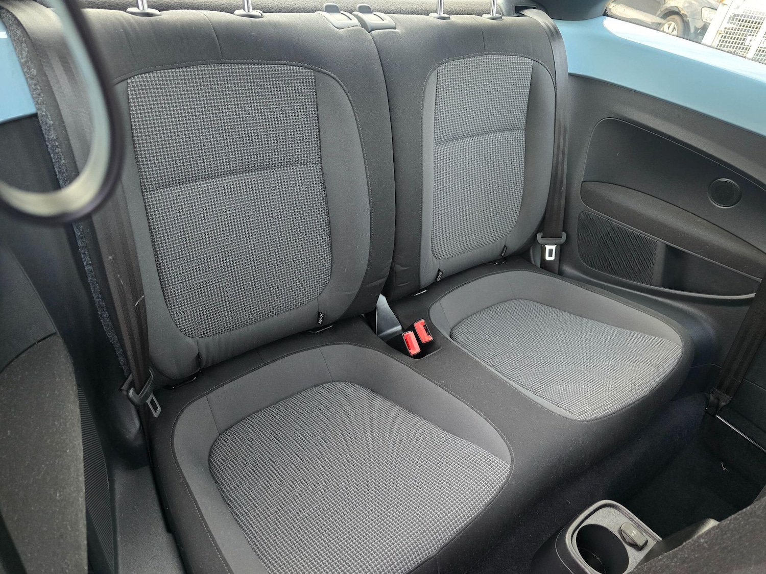 Used Volkswagen Beetle 2012 for sale - 76657680: Photo 13