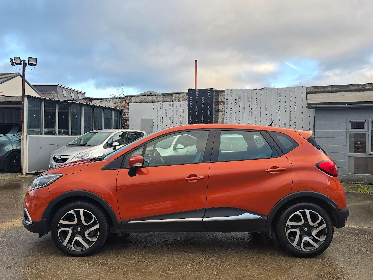 Used Renault Captur 2014 for sale - 77050212: Photo 4