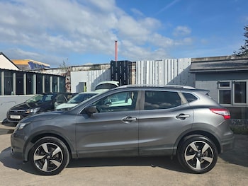 Used Nissan Qashqai 2016 for sale - 76370247: Photo