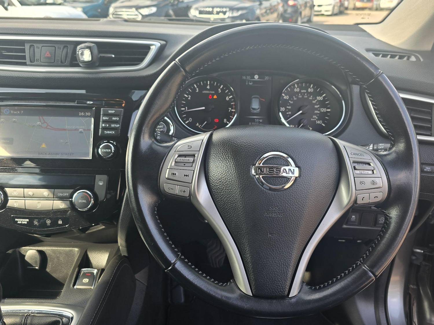 Used Nissan Qashqai 2016 for sale - 76370247: Photo 9