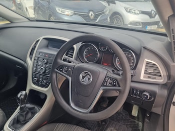 Used Vauxhall Astra 2012 for sale - 77671413: Photo