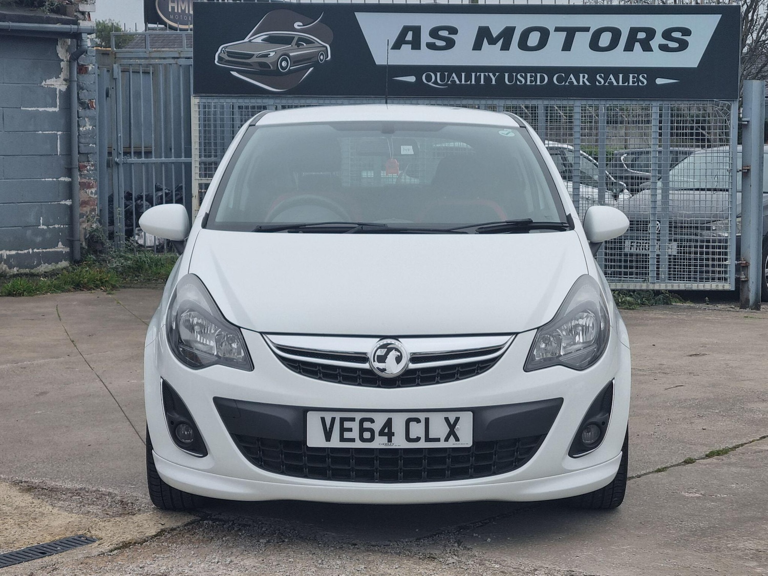 Used Vauxhall Corsa 2015 for sale - 76371546: Photo 2