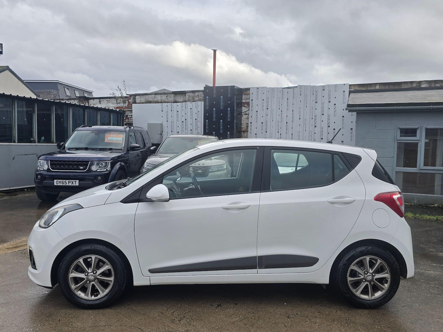 Used Hyundai i10 2014 for sale - 77395889: Photo 4