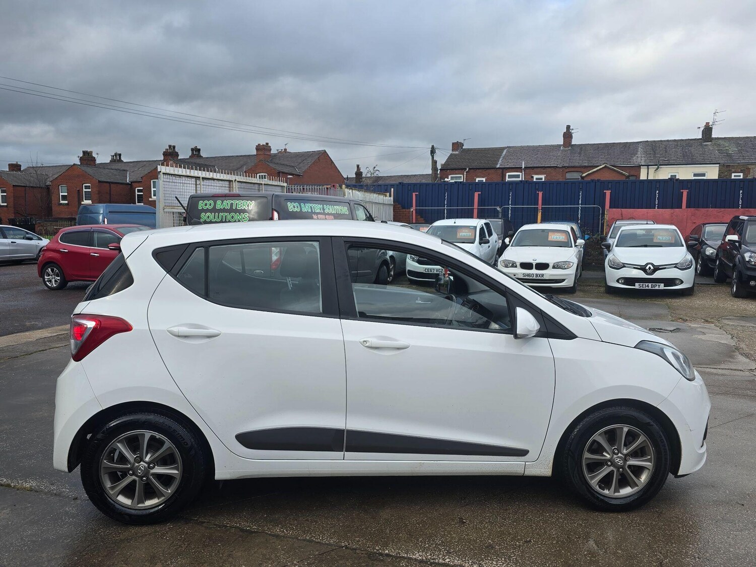 Used Hyundai i10 2014 for sale - 77395889: Photo 8