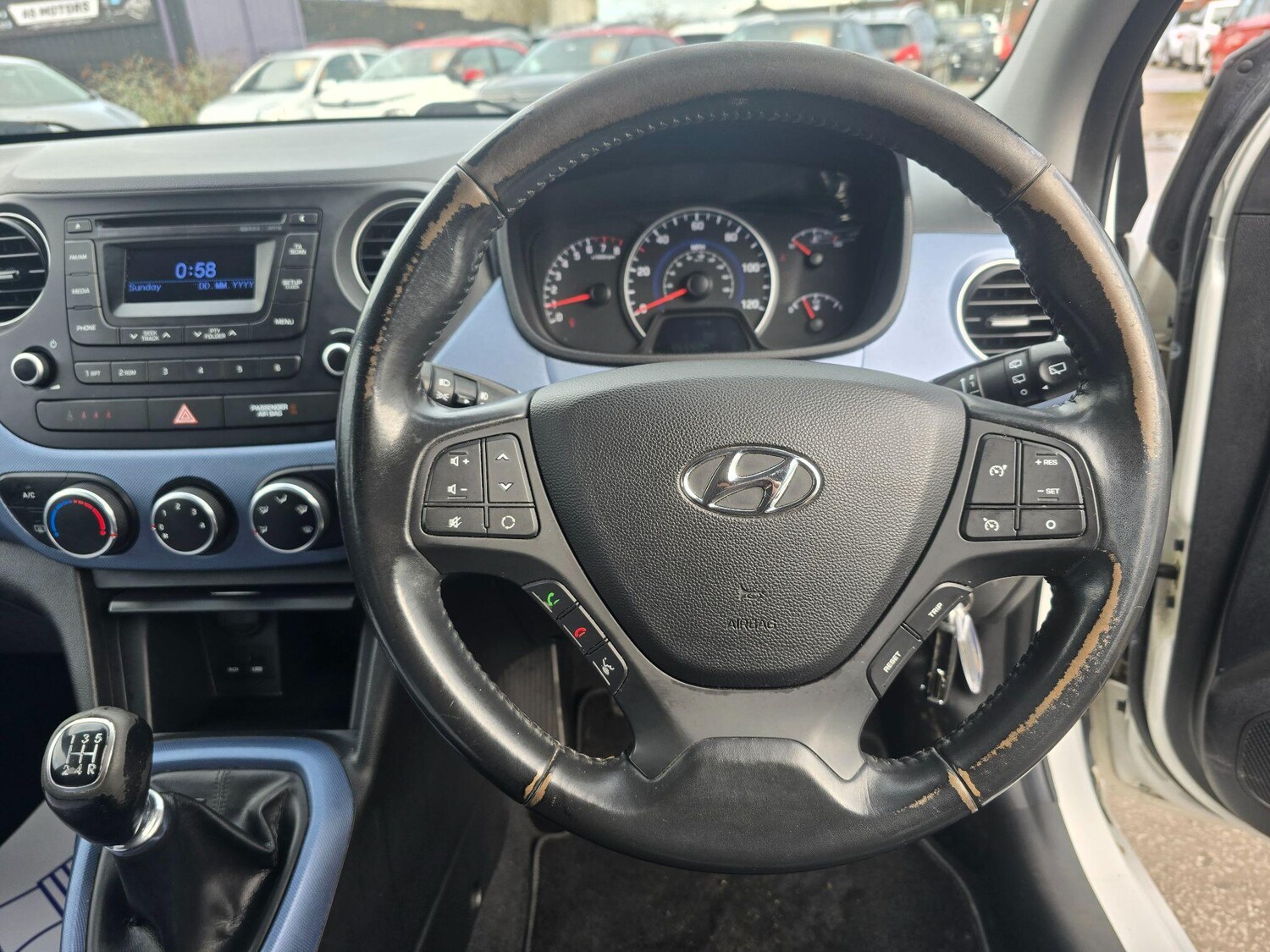 Used Hyundai i10 2014 for sale - 77395889: Photo 9