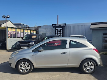 Used Vauxhall Corsa 2009 for sale - 78185602: Photo