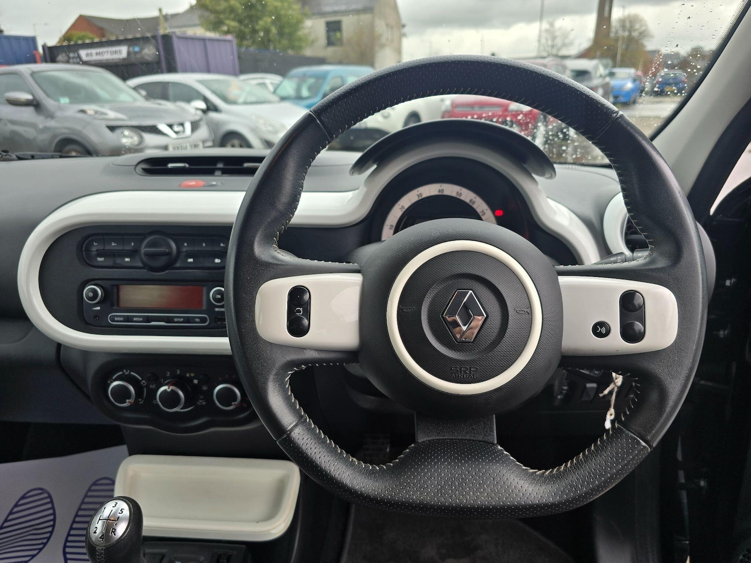 Used Renault Twingo 2015 for sale - 76432824: Photo 9