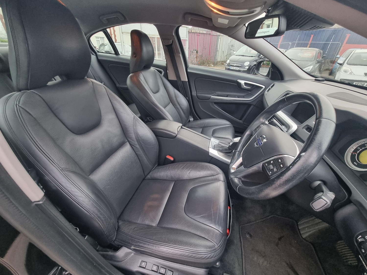 Used Volvo S60 2022 for sale - 76371237: Photo 5