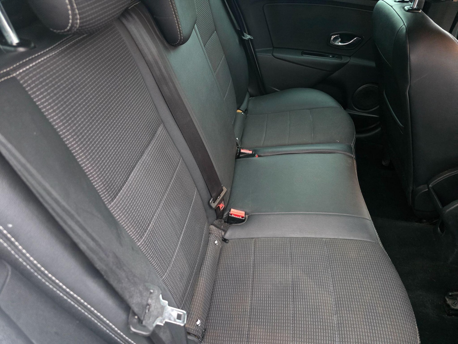 Used Renault Megane 2015 for sale - 76824795: Photo 13