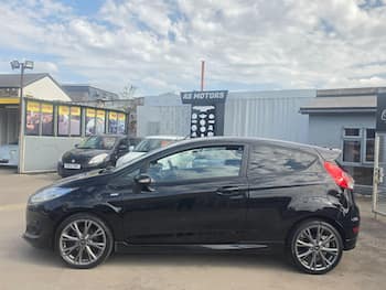 Used Ford Fiesta 2017 for sale - 79634455: Photo