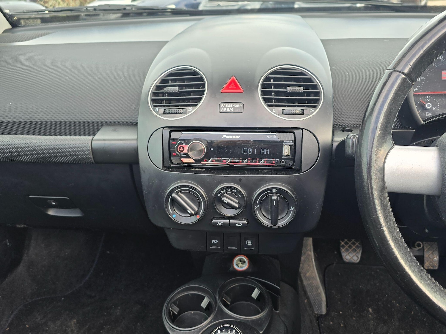 Used Volkswagen Beetle for sale - 77314665: Photo 10