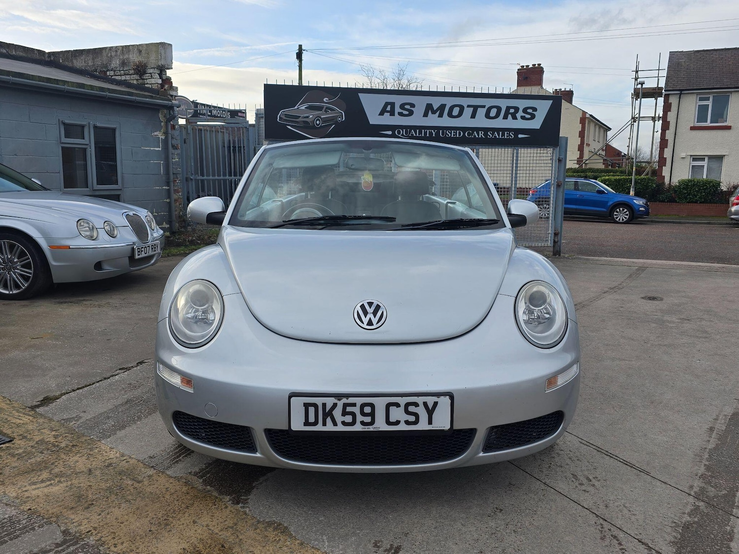 Used Volkswagen Beetle for sale - 77314665: Photo 2