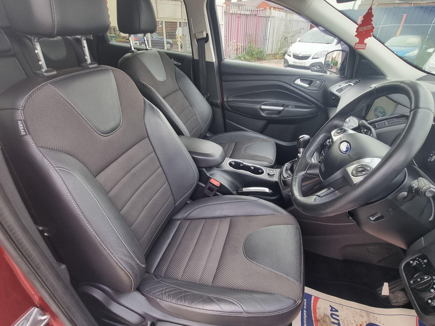 Used Ford Kuga 2016 for sale - 76371369: Photo 5