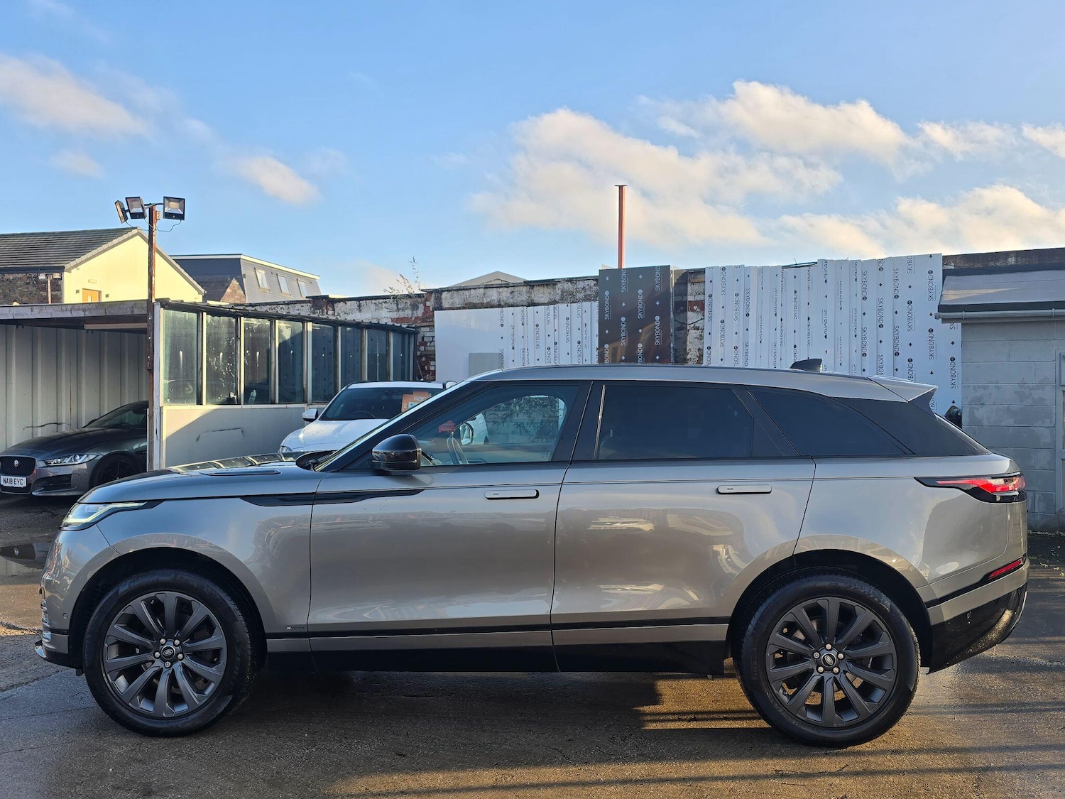 Used Land Rover Range Rover Velar for sale - 77230645: Photo 2