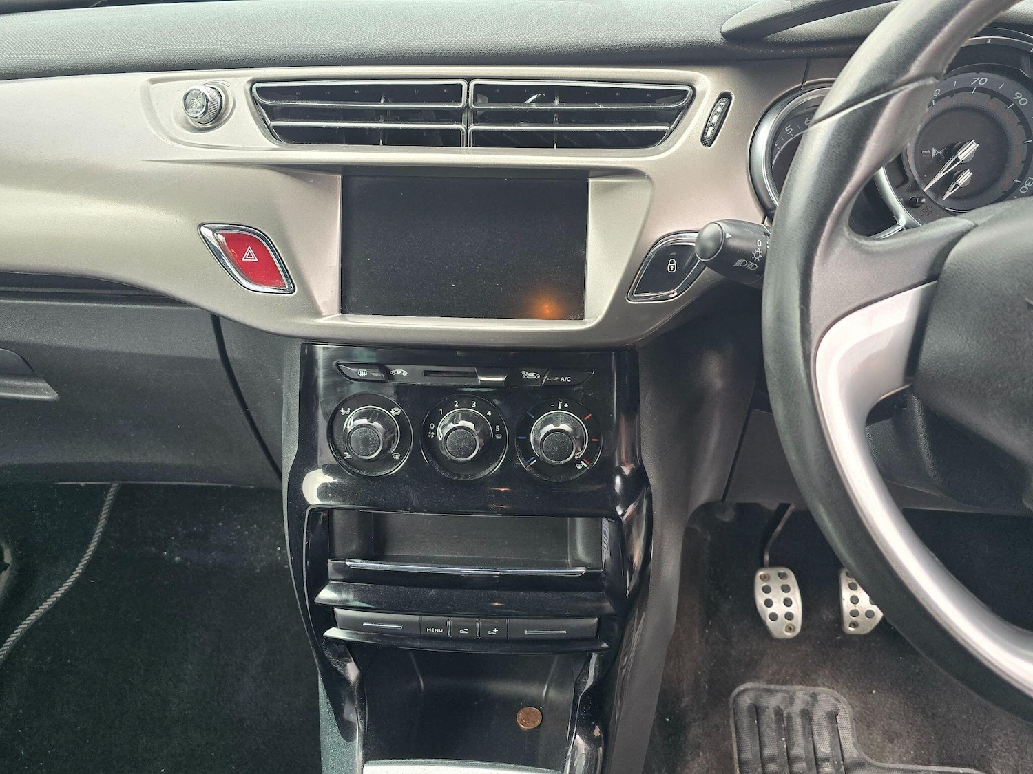 Used DS Automobiles DS 3 2016 for sale - 77883143: Photo 11