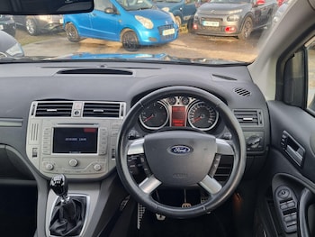 Used Ford Kuga 2011 for sale - 76994875: Photo