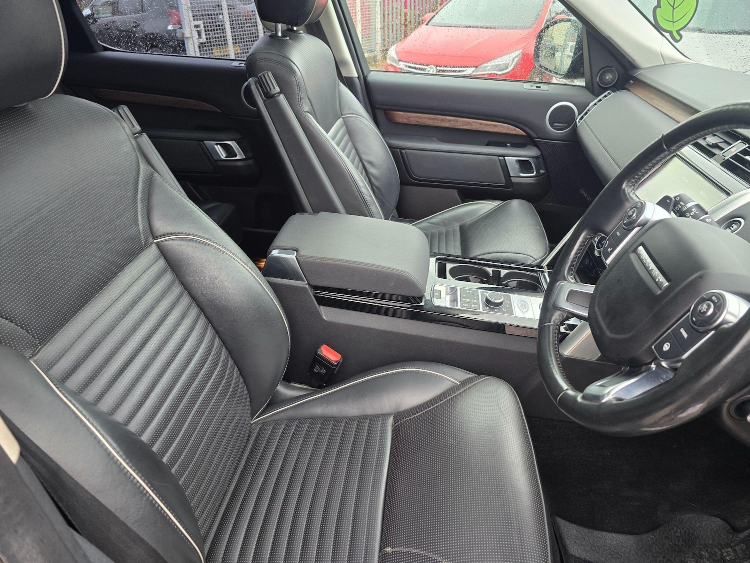 Used Land Rover Discovery 2017 for sale - 77625356: Photo 12