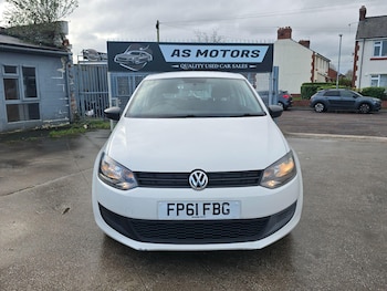 Used Volkswagen Polo 2011 for sale - 76592583: Photo