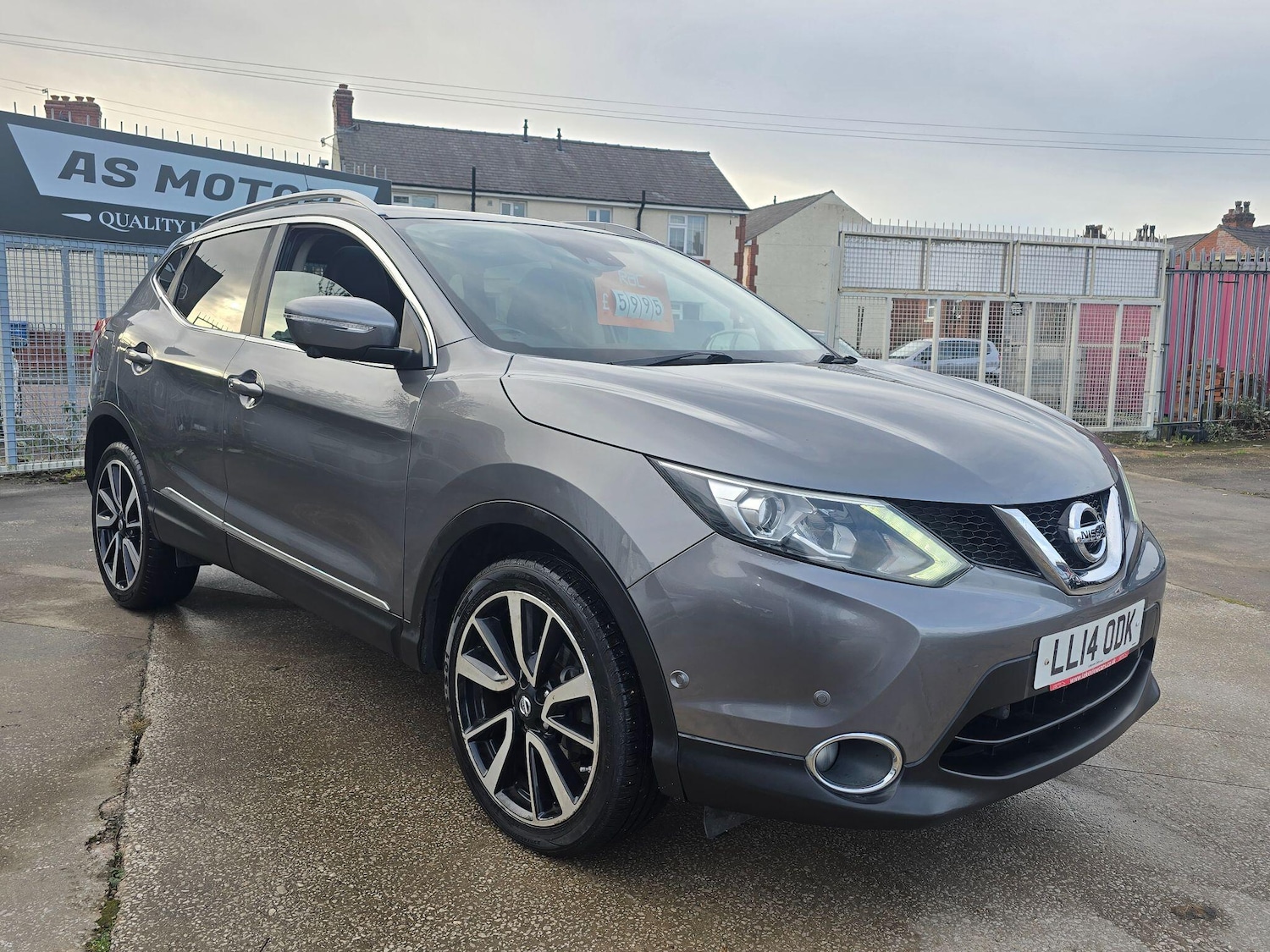 Used Nissan Qashqai 2014 for sale - 76832801: Photo 1