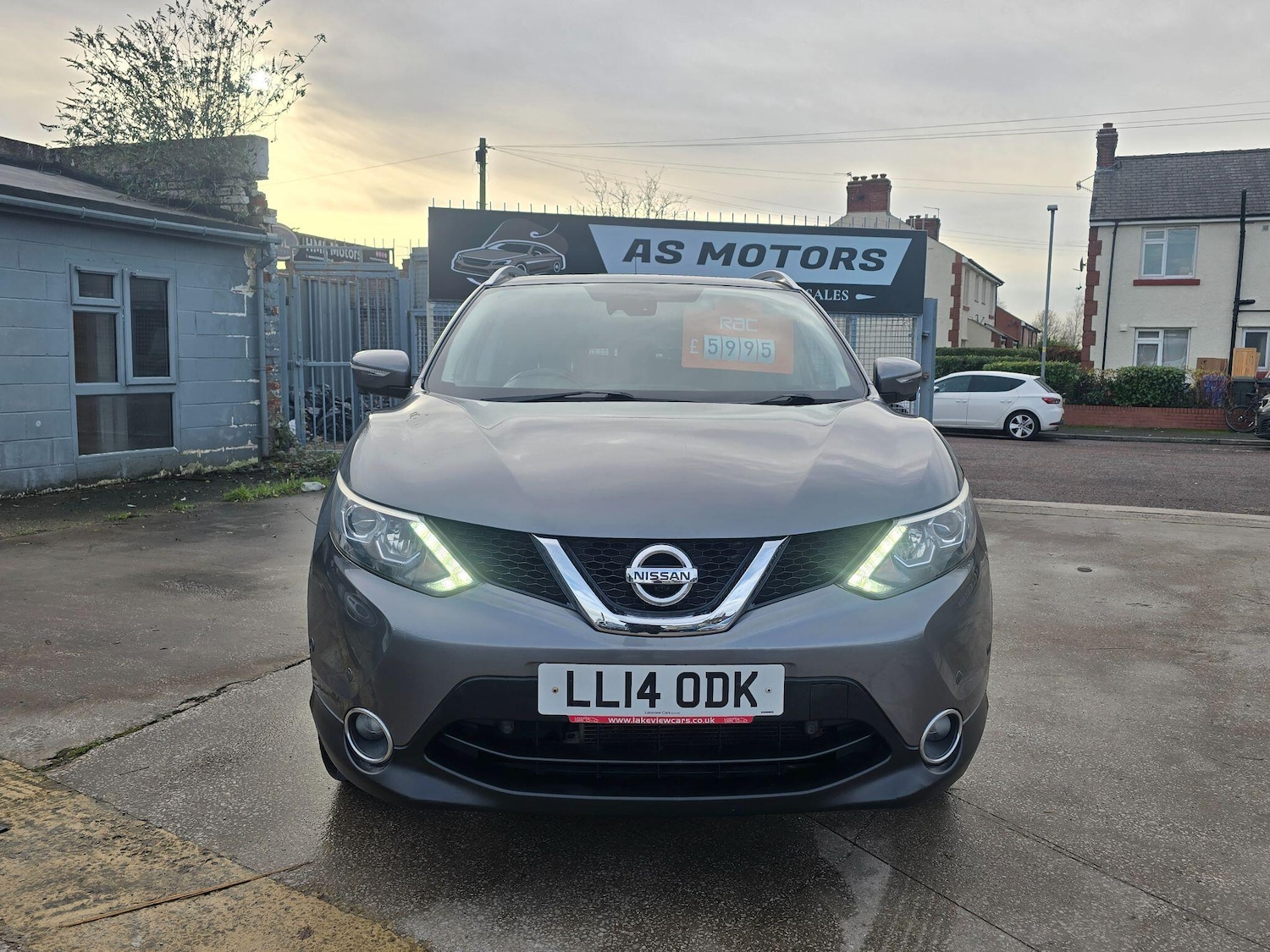 Used Nissan Qashqai 2014 for sale - 76832801: Photo 2