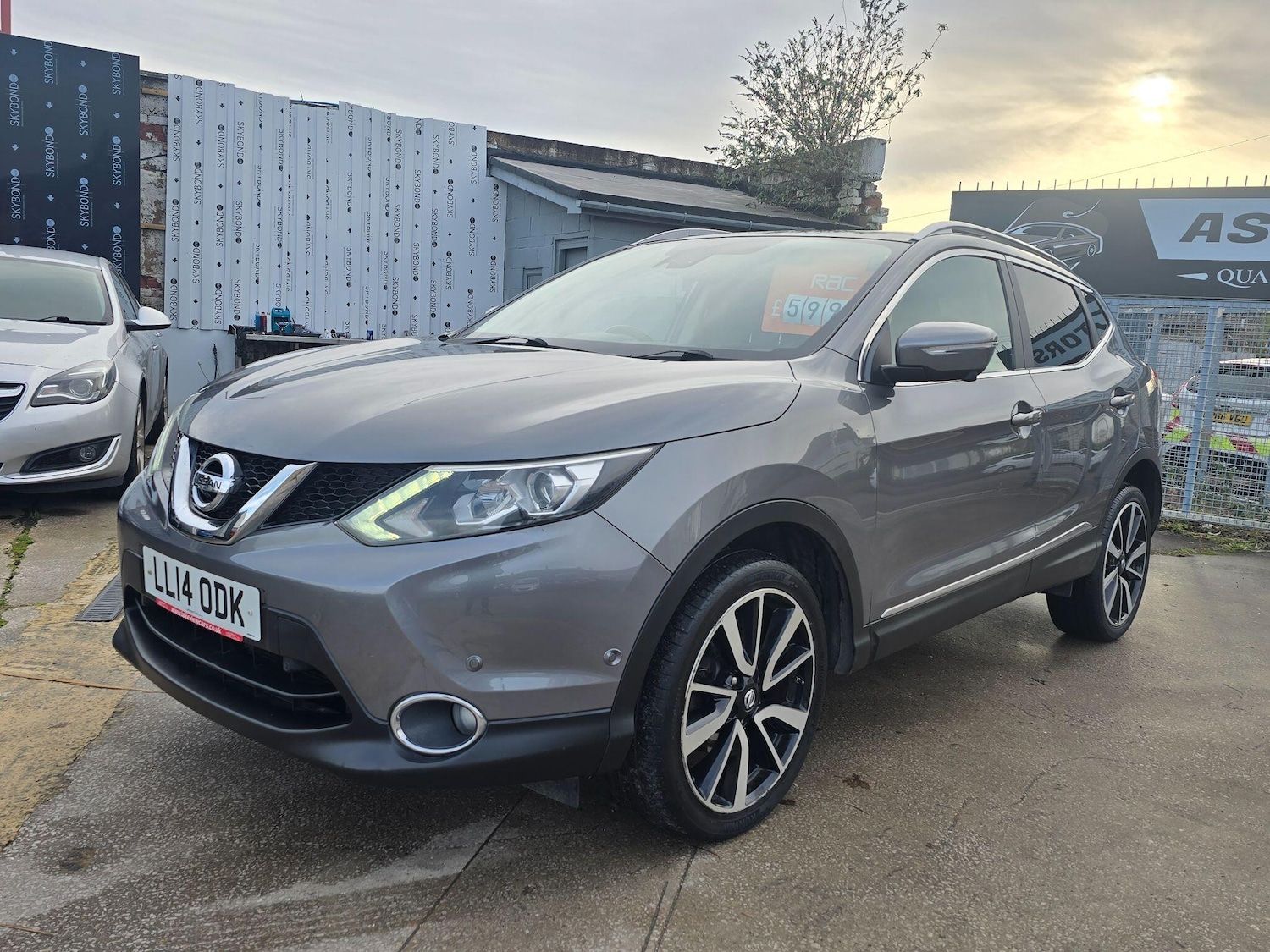 Used Nissan Qashqai 2014 for sale - 76832801: Photo 3
