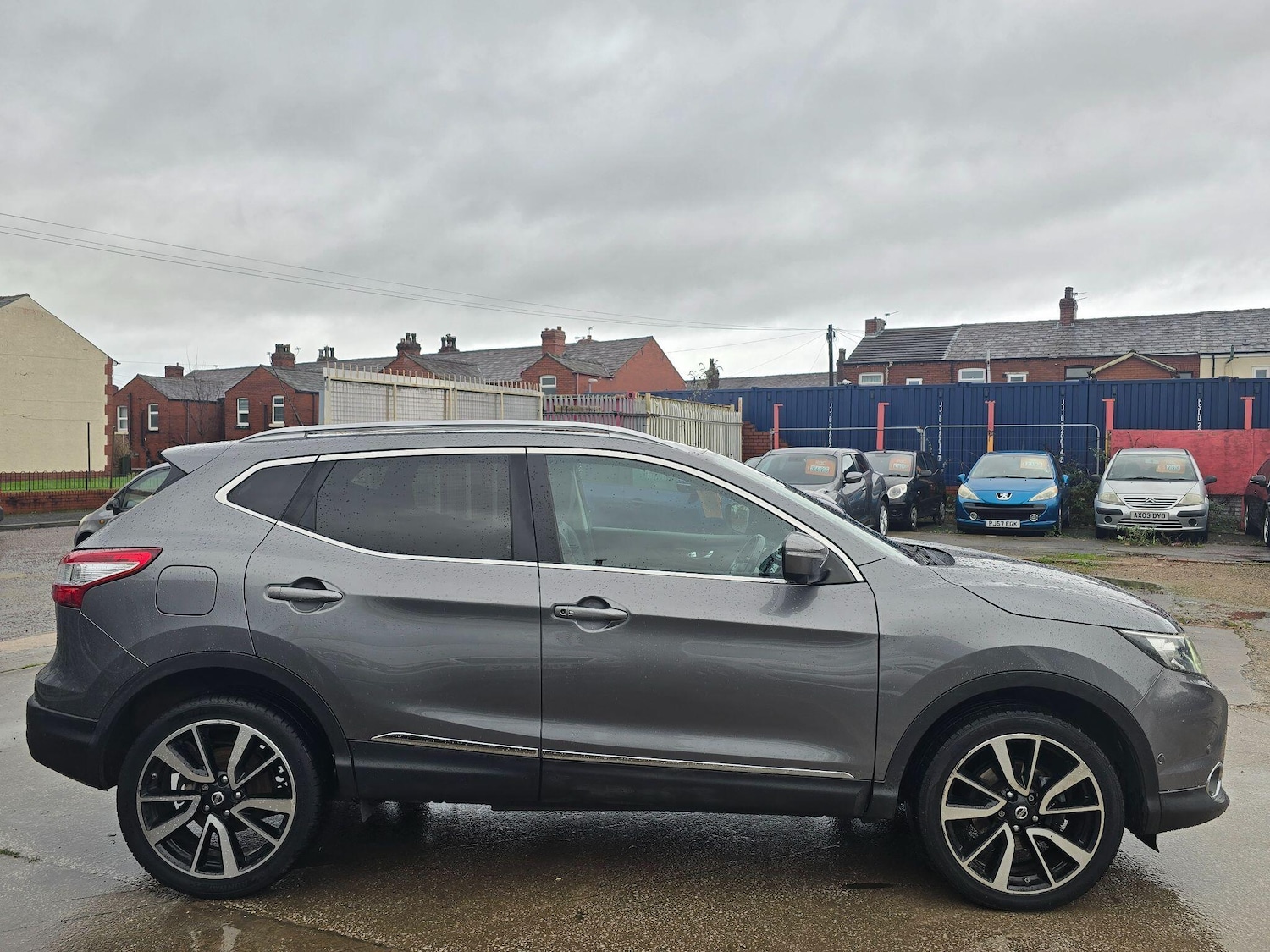 Used Nissan Qashqai 2014 for sale - 76832801: Photo 8