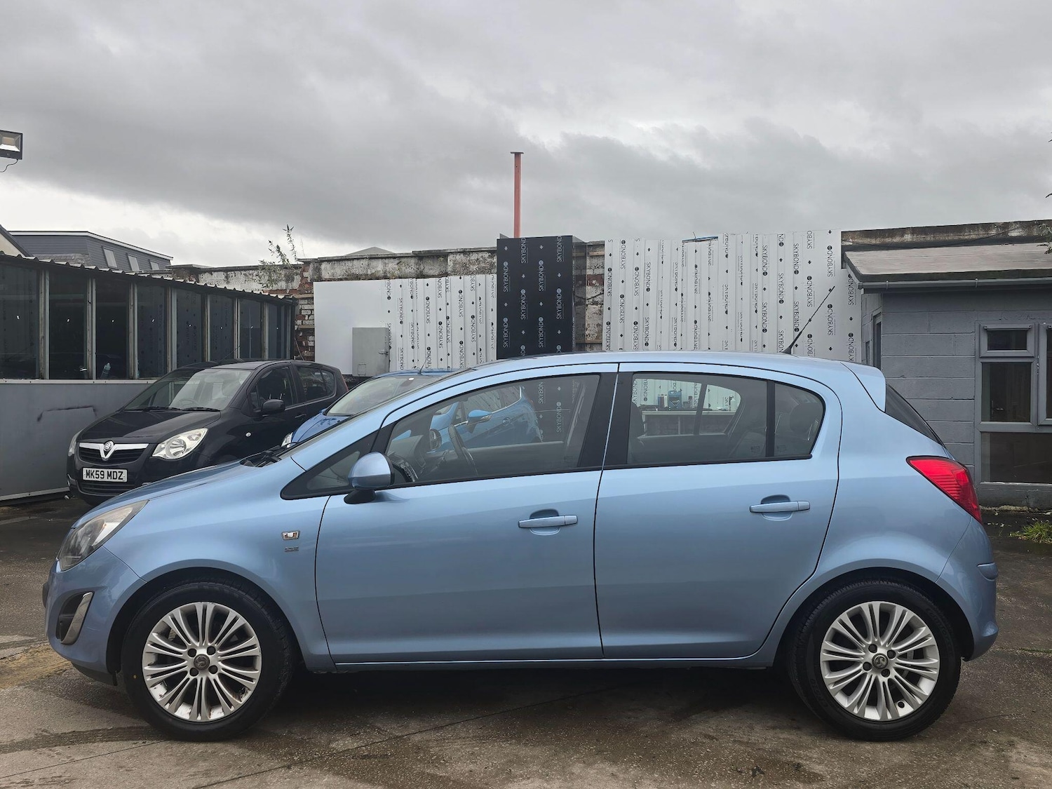 Used Vauxhall Corsa 2015 for sale - 76432399: Photo 4