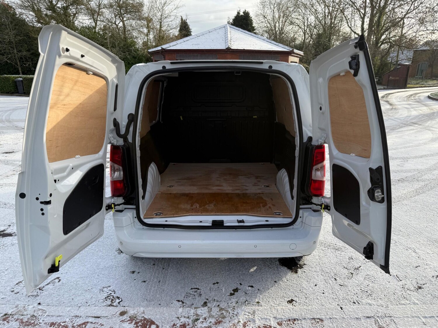 Used Vauxhall Combo 2023 for sale - 77304877: Photo 31