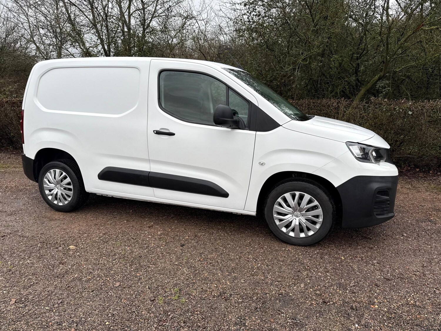 Used Peugeot Partner 2020 for sale - 77305698: Photo 11