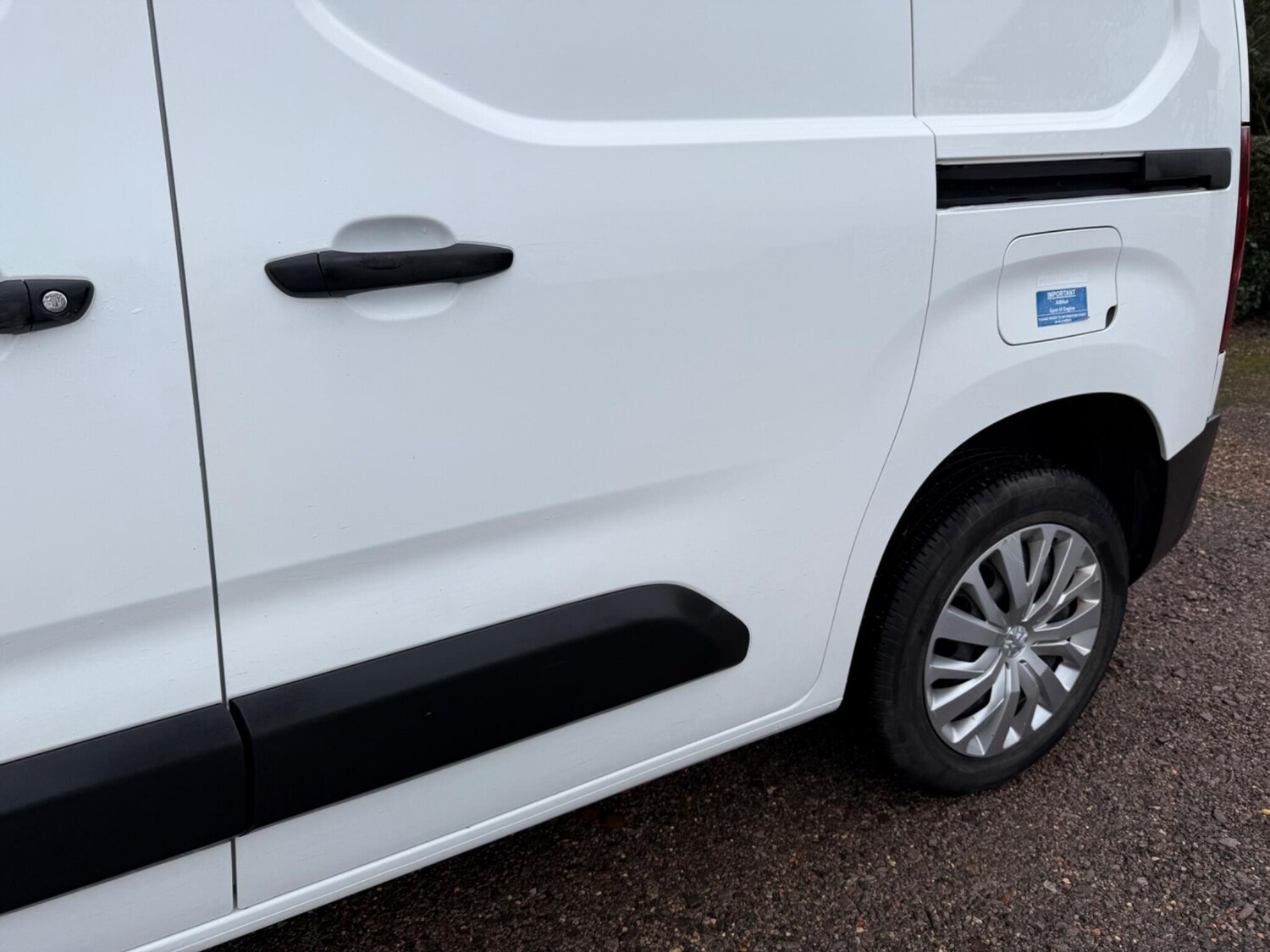 Used Peugeot Partner 2020 for sale - 77305698: Photo 22